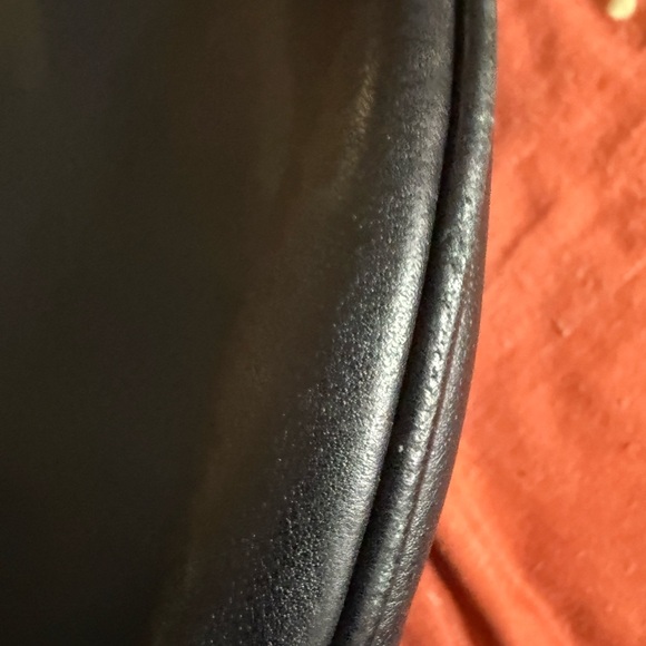 Authentic Gucci vintage crossbody - Picture 7 of 13